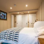 Penzion The White House - Off-site Health Club & 2 Minute Walk Away Bowness-on-Windermere