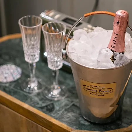 The White House 5* 보우네스온윈더미어