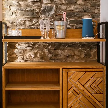 The White House 보우네스온윈더미어