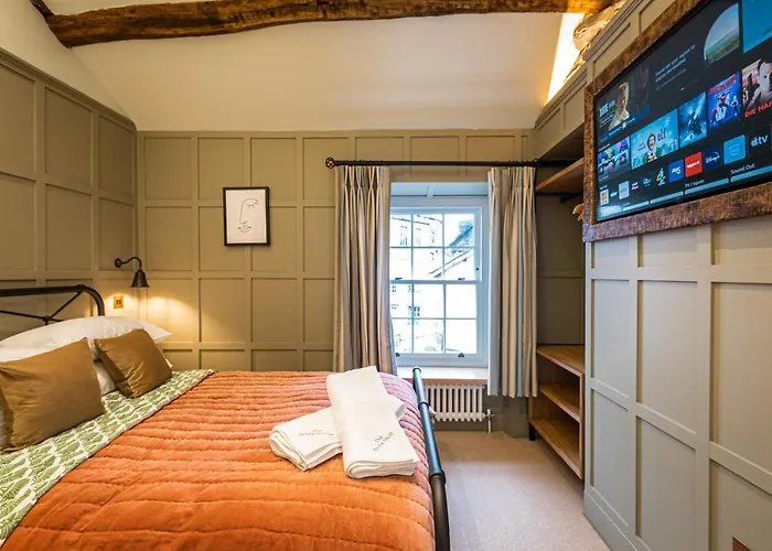 The White House - Off-site Health Club & 2 Minute Walk Away 5* Bowness-on-Windermere