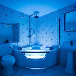The White House - Off-site Health Club & 2 Minute Walk Away 5* Bowness-on-Windermere