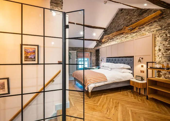 The White House - Off-site Health Club & 2 Minute Walk Away بيت ضيافة باونيس أون وينديرمير