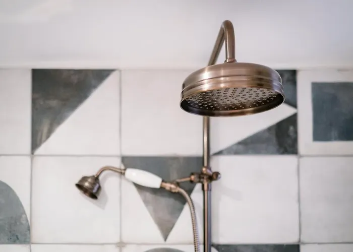 The White House - Off-site Health Club & 2 Minute Walk Away